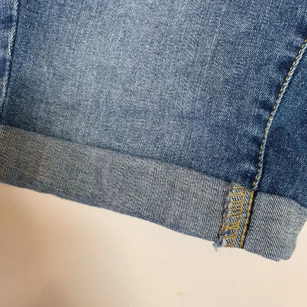 Universal Thread High-Rise Bermuda Jean Shorts - Picture 5 of 8